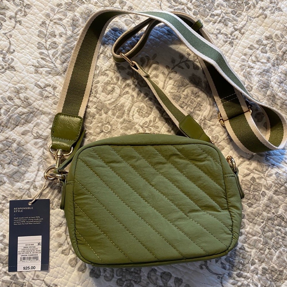 Green Quilted Universal Threads Crossbody Bag